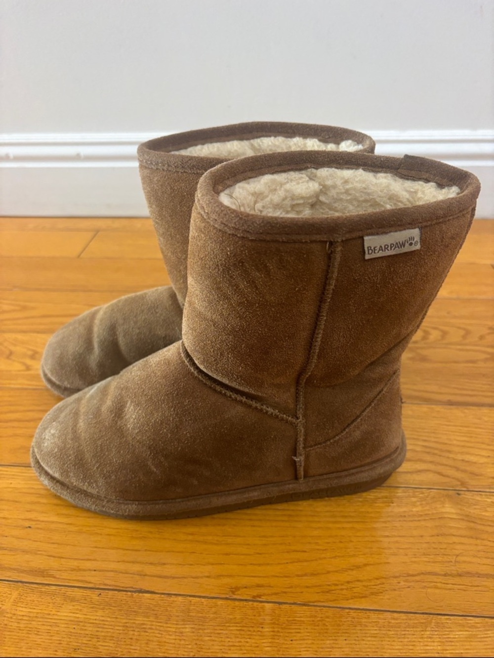 BearPaw Brown Suede Shearling Short Boots, youth Size 4